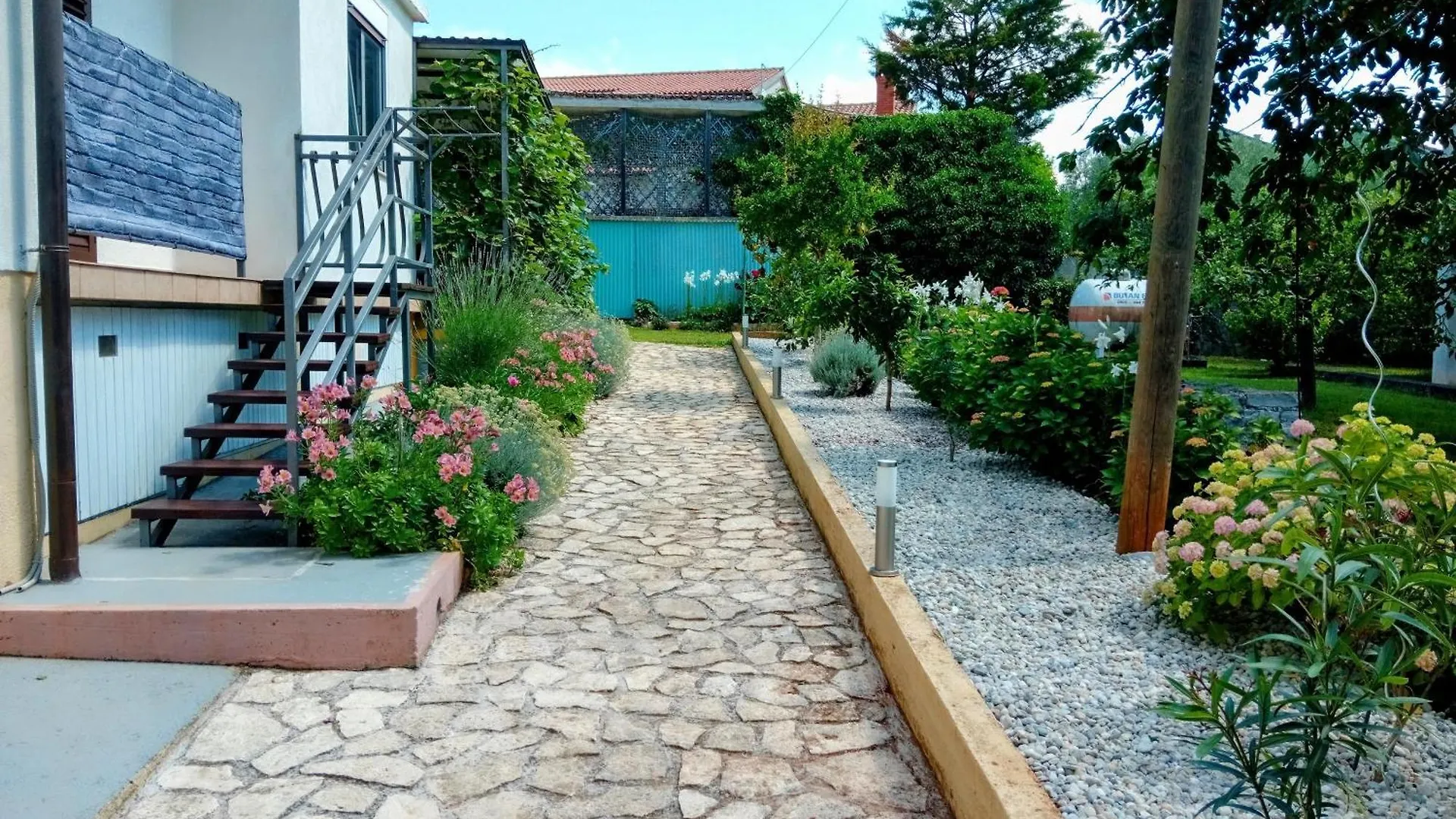Guest house Apartments And Room Markovic Rovinjsko Selo
